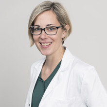 Frau Dr. Andrea Lakatos-Krepcik