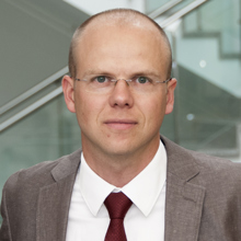 Herr <span>Dr. med. </span>Bernhard Hansbauer