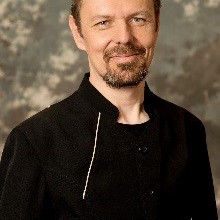 Herr  Dr. Michael Pohl