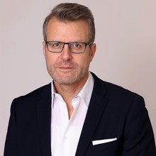 Herr Georg Wager, MBA, MLE | bereitgestellt von Georg Wager, MBA, MLE Herr Georg Wager, MBA, MLE | bereitgestellt von Georg Wager, MBA, MLE