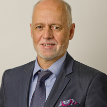 Herr  Dr. Gerald Bachinger | NÖ Patientenanwaltschaft  