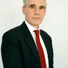 Herr  Prof. Dr. Hans-Georg Eichler, MSc