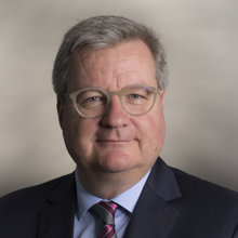 Herr <span>Dr. </span>Wolfgang Andiel | ©Stefan Seyfert / herzundauge.com