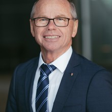 Herr  Mag. Dr. Christian Stöckl