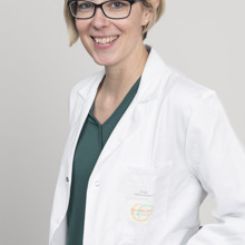 Frau  Dr. Andrea Lakatos-Krepcik