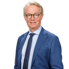 Herr Dr. Dieter Natlacen | Taylor Wessing Herr Dr. Dieter Natlacen | Taylor Wessing