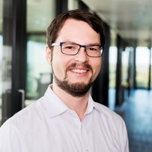 Herr Dr. Stefan Weiss Herr Dr. Stefan Weiss