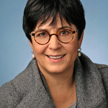 Frau  Priv. Doz. Dr. Sylvia Boesch, MSc