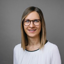 Frau  Sandra Moser, B.A. MSc