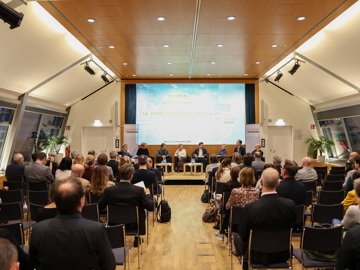 Web251112katharinaschiffl 4333