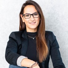 Frau Jasmina Dzinic, MBA Frau Jasmina Dzinic, MBA