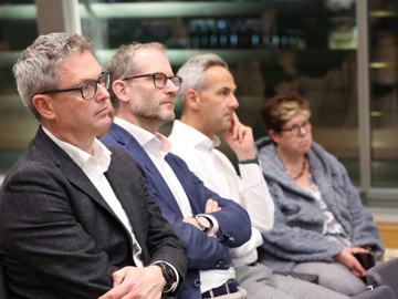 Web251112katharinaschiffl 4624