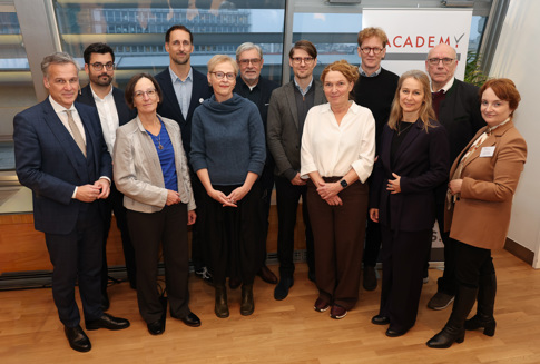 18. Rare Diseases Dialog: Datensilos überwinden, um Leben zu verändern: Was braucht ein erfolgreiches nationales Register für seltene Erkrankungen?